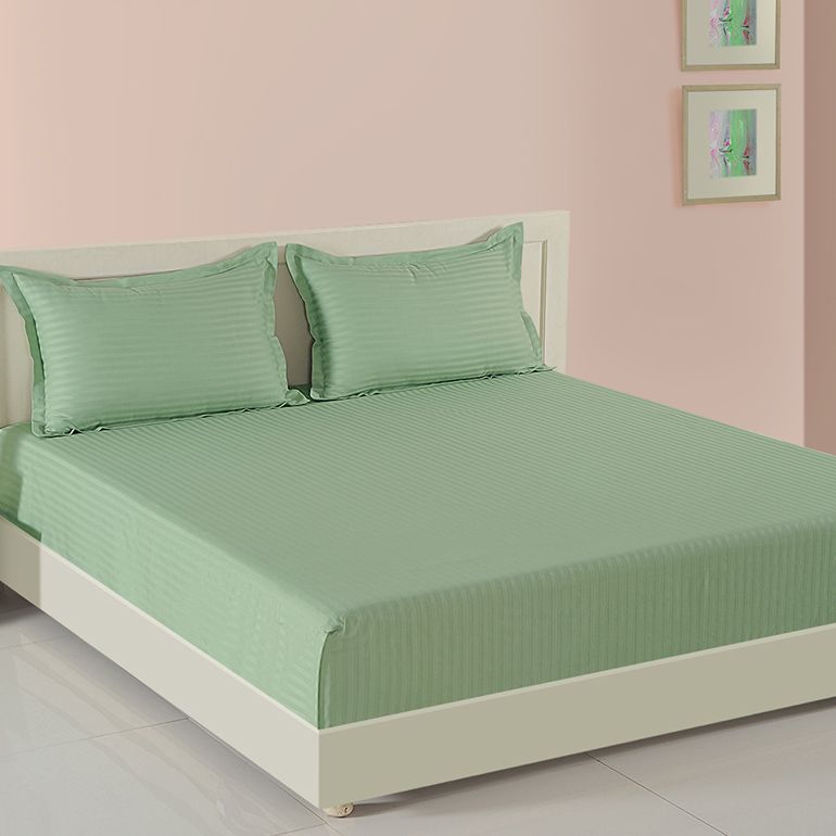 Green Garland Sonata Fitted Bed sheet