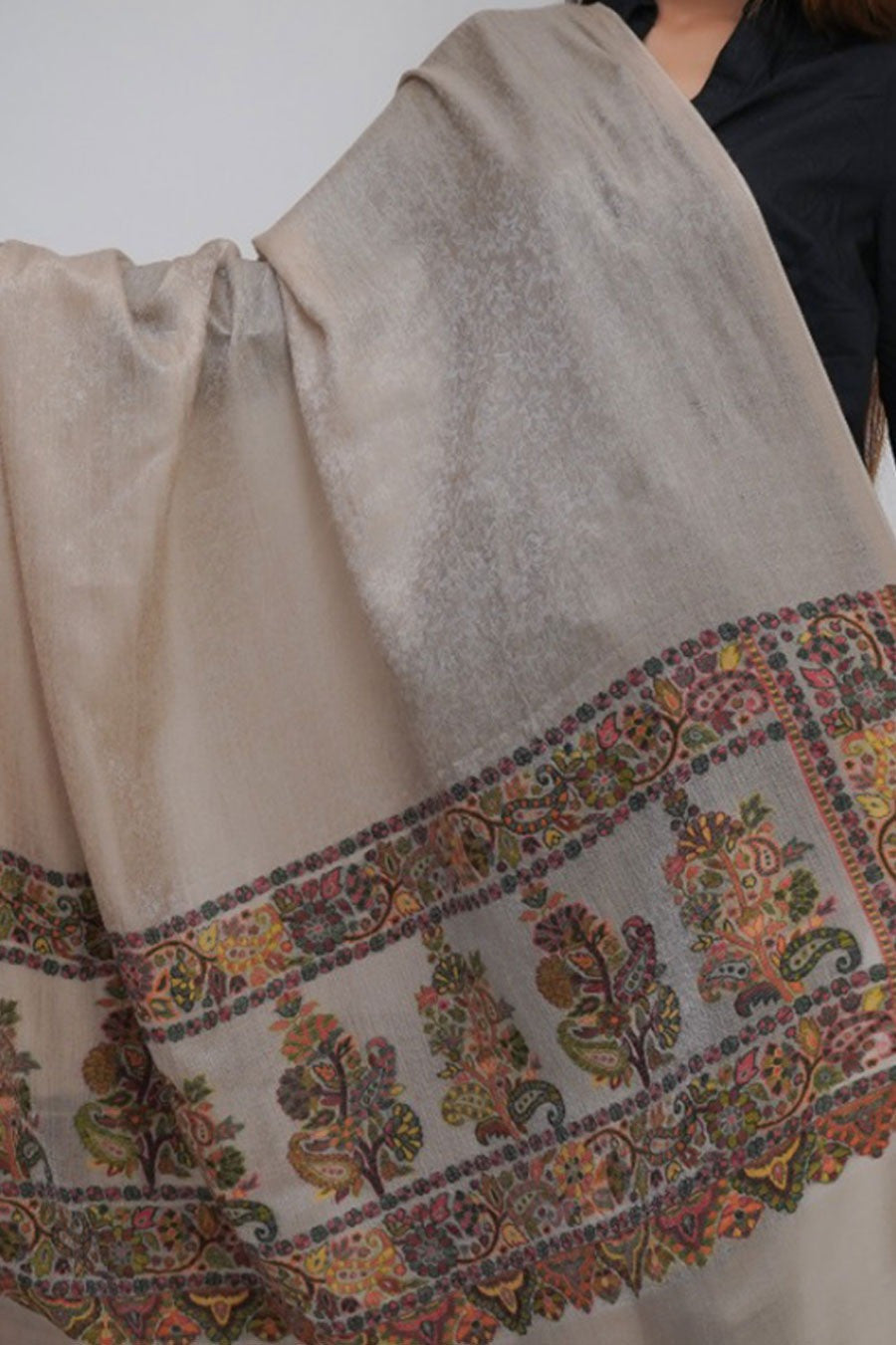 Pashm-e-shahi womens  shawl - Embroidery weave