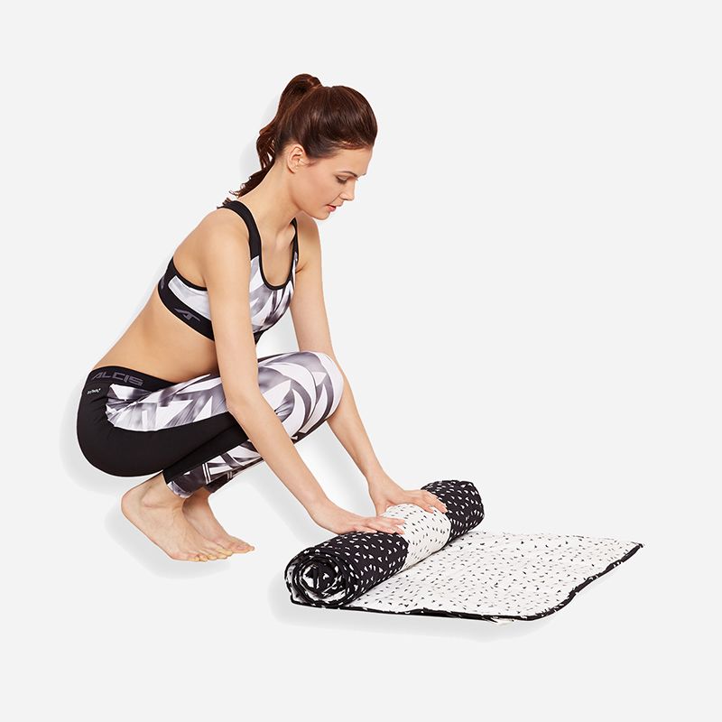 Black & White Beauty Yoga Mat- 2302